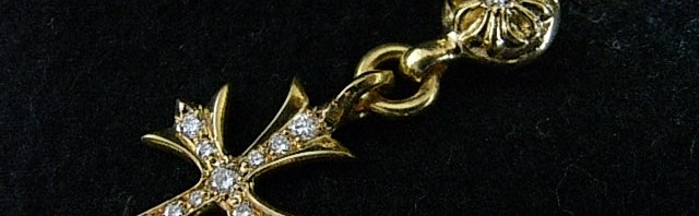 1ボールタイニーCHクロスチャーム22K、ダイヤパヴェ