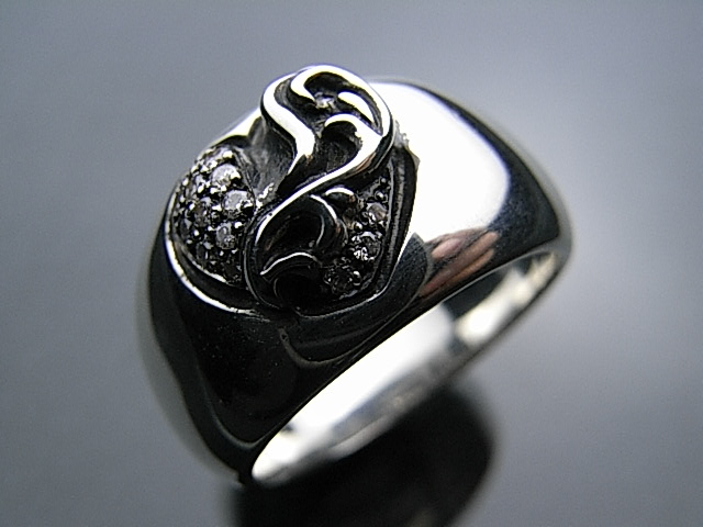 ハートインバンドリング、ダイヤパヴェ