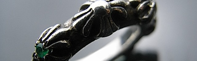 クロスバンドリング、ダイヤ＆エメラルド