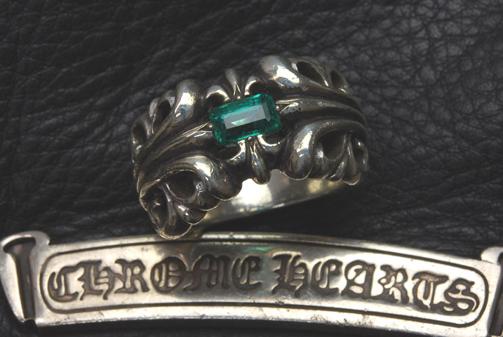 クロムハーツKTリング1エメラルド の修理