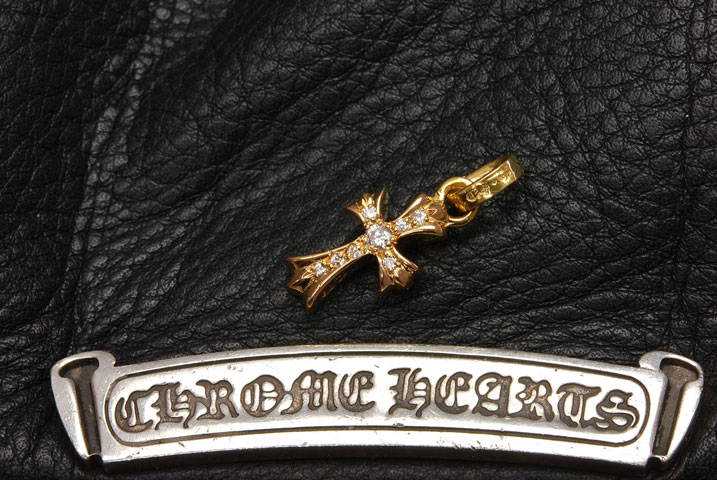 CHクロスベビーファットチャーム22K、ダイヤパヴェカスタム