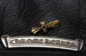 CHクロスベビーファットチャーム22k ブラックダイヤパヴェ