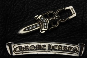 クロムハーツ ダガーペンダント8ダイヤカスタム