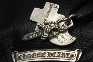 クロムハーツ　3トリンケッツペンダント