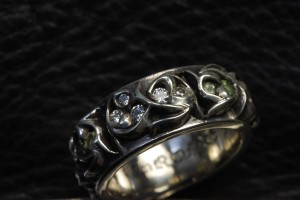 エタニティバインバンドリング、ダイヤカスタムの部分