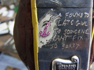 ルビーを置いてみます。