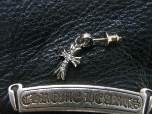 パヴェダイヤのピアス表