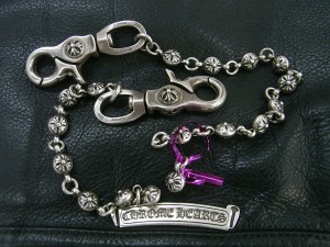 修理前のショートクロスボール ウォレットチェーン