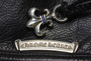 表にサファイアをカスタムしました。