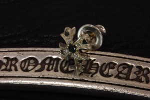 CHプラススタッドピアス、ダイヤカスタム