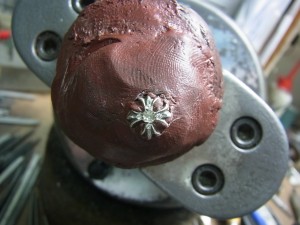 一旦外して、周りの部分の石合わせをします。