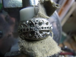 完成しました、ロジウムメッキを施して完成です。