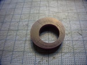 ワックスで腕の部分を作ります。