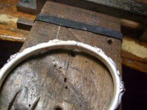 それからロウ付けします。