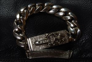 仕上げ前のブレスレット