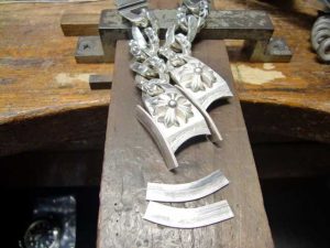 側面もパーツを作ります