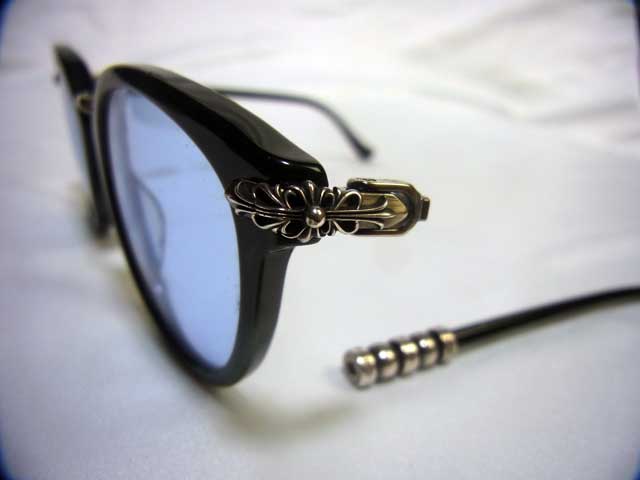 修理前のメガネ