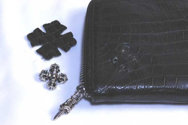 フィリグリーのシルバーパーツを取り外します