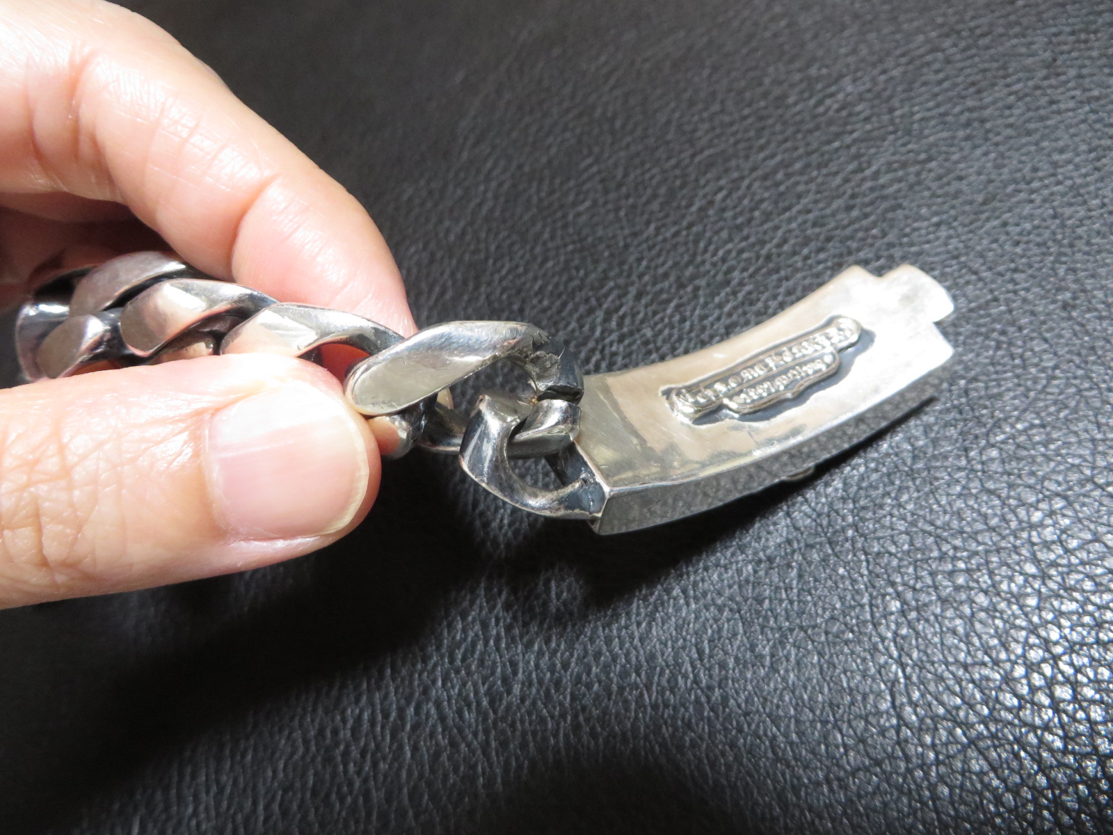 クロムハーツ フローラルクロス ハートブレスレット偽物情報 ｜ クロム  