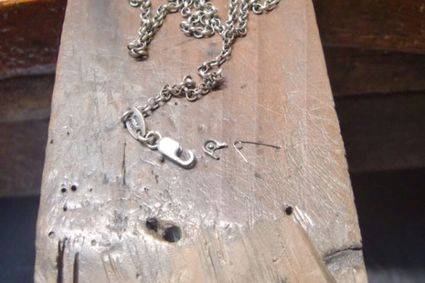 バネを自作します