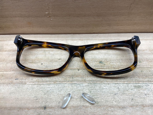 メガネ MYDIXADRYLL 鼻パッド&テンプル調整