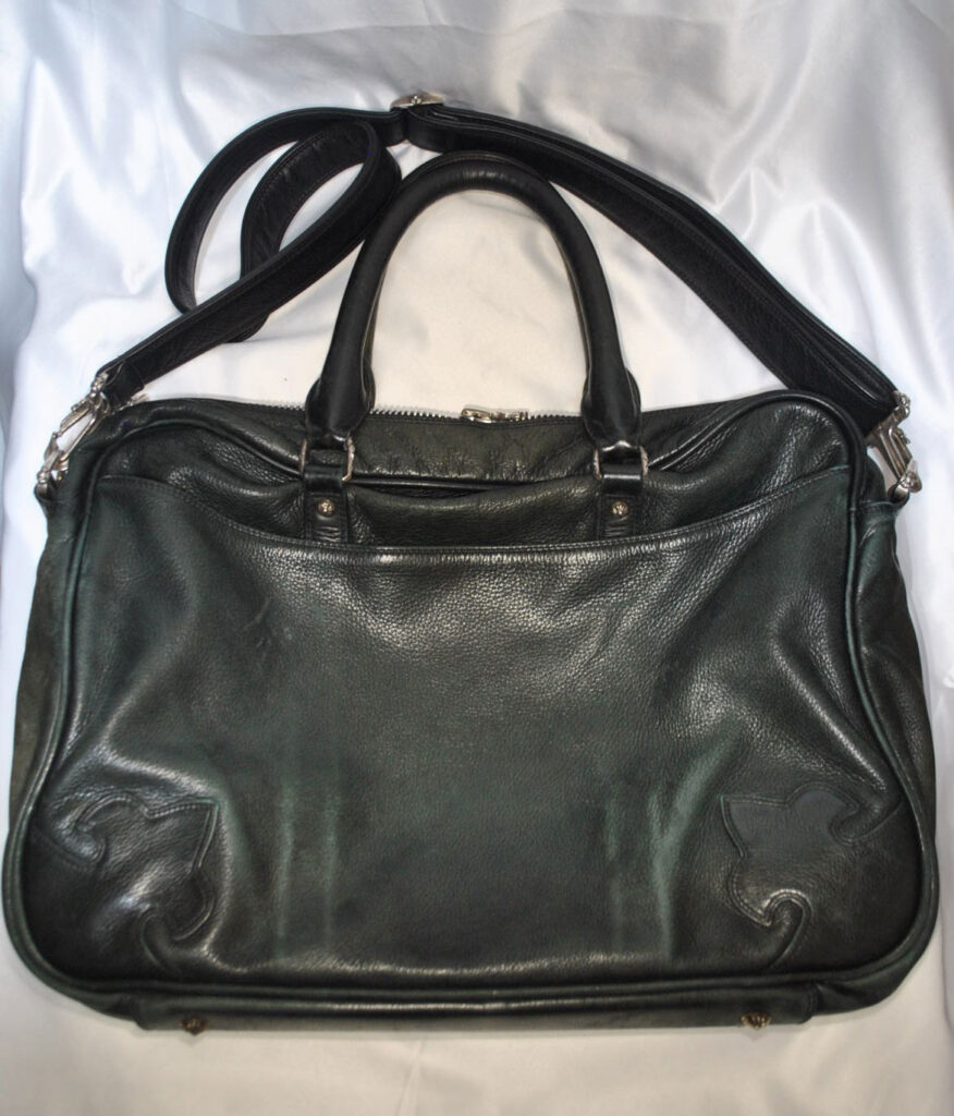 クロムハーツ バッグ 裏側 色褪せ リカラー前