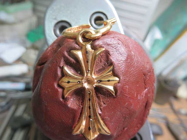 クロムハーツ 22KフープCH クロス ピアス ダイヤパヴェカスタム  