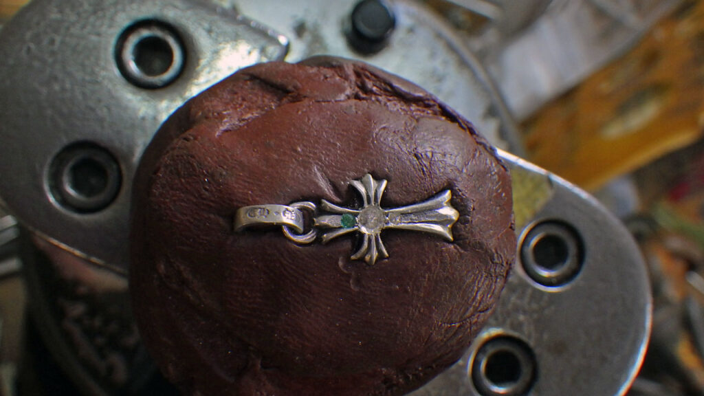 エメラルド仮配置：高さと整列を確認