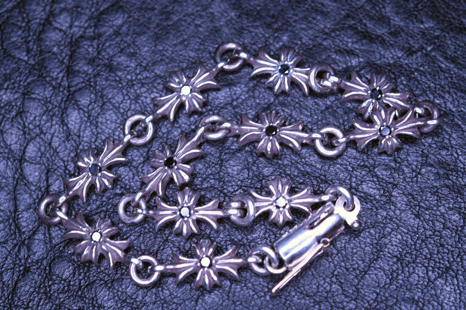 タイニーEプラスブレスレットブラックダイヤカスタム