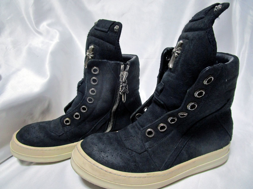 外す前のクロムハーツ&リックオウエンススニーカー